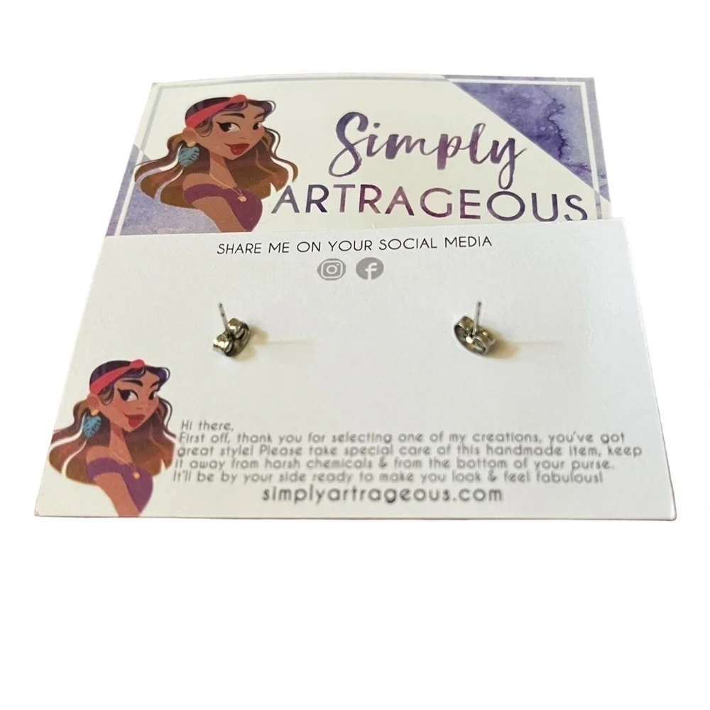 Simply Artrageous handmade black and gold star post back earrings
